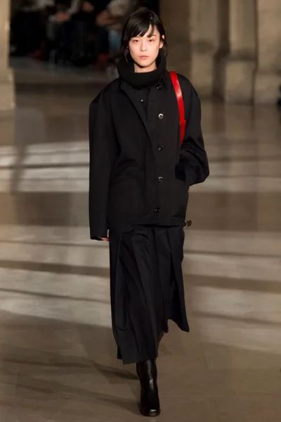 Look 14